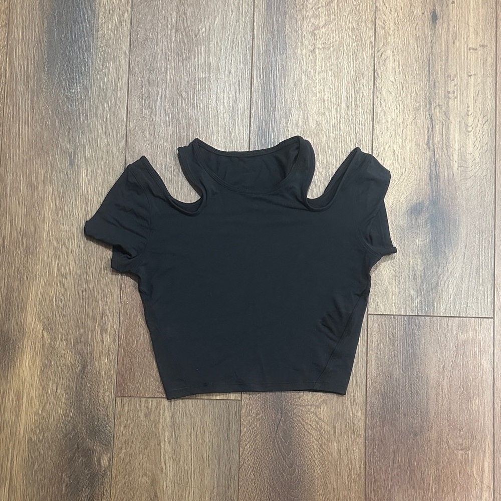 Lululemon Black Women's Cut-Out Shoulder Top XS